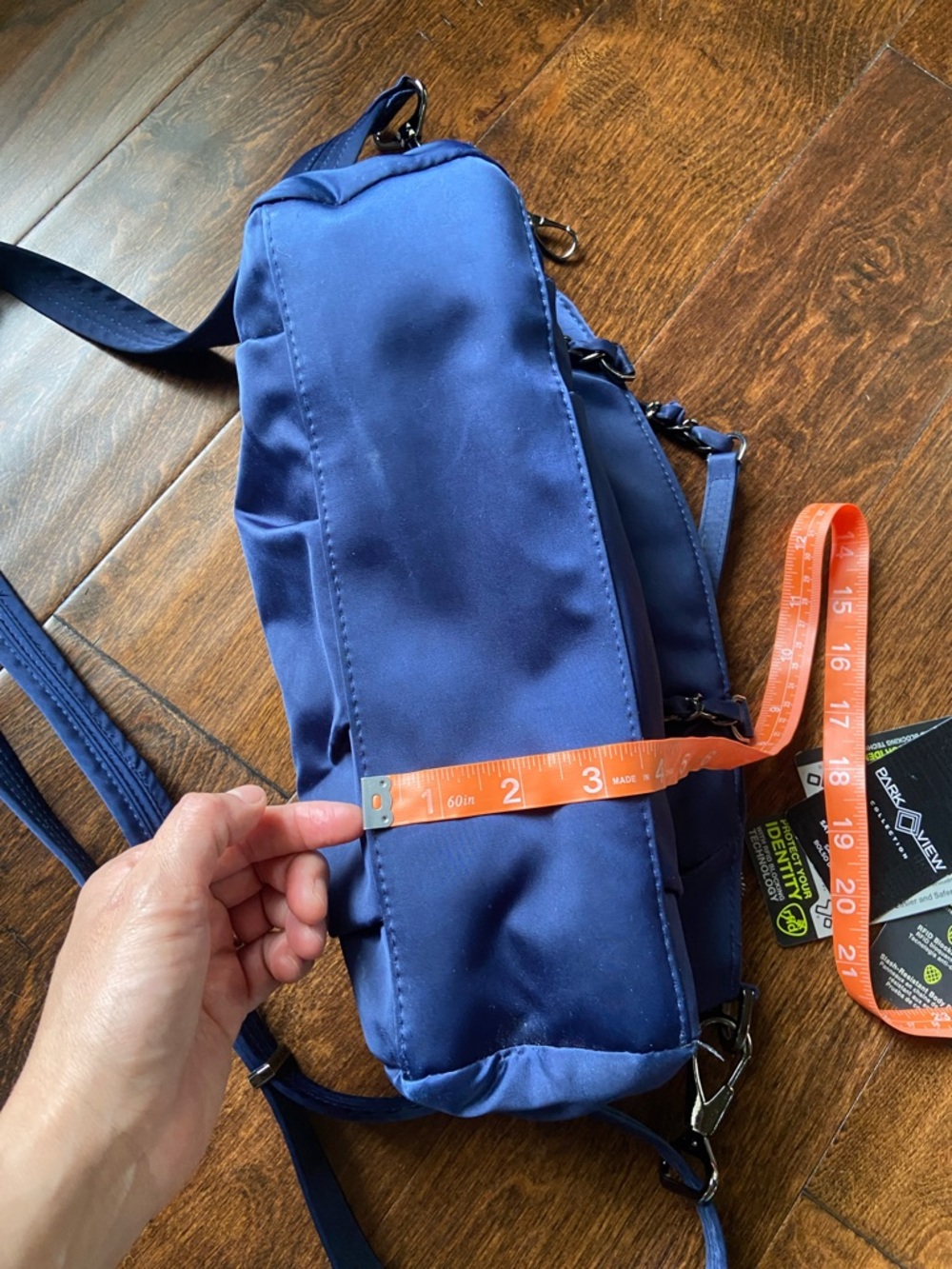 Travelon Parkview Anti-Theft Hobo Crossbody Shoulder Bag Navy - Picture 10 of 10